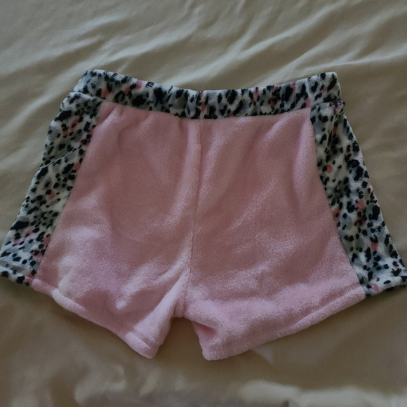 BCBGirls 3‑Piece Velour Pajama Set ‑ L - Picture 11 of 11